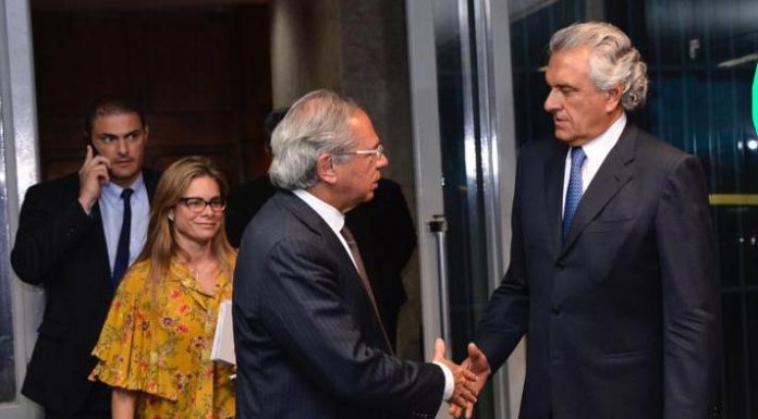 União prepara projeto de socorro financeiro que deve beneficiar Goiás