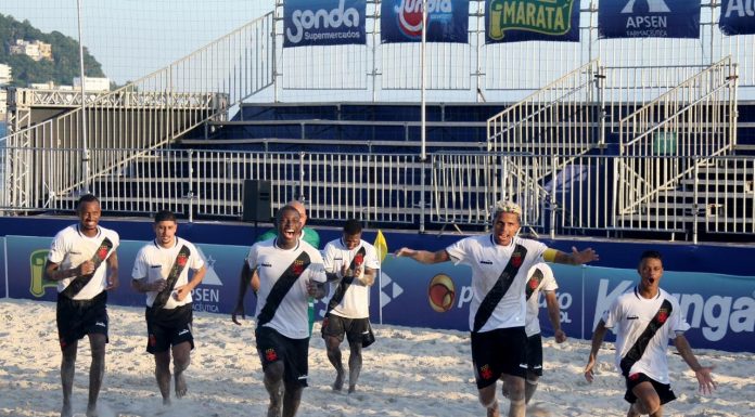 Vasco vence o Flamengo nos pênaltis e é campeão Brasileiro de Beach Soccer