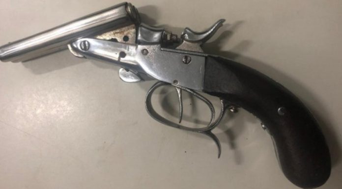 Homem morre e outro fica ferido em confronto com a PM