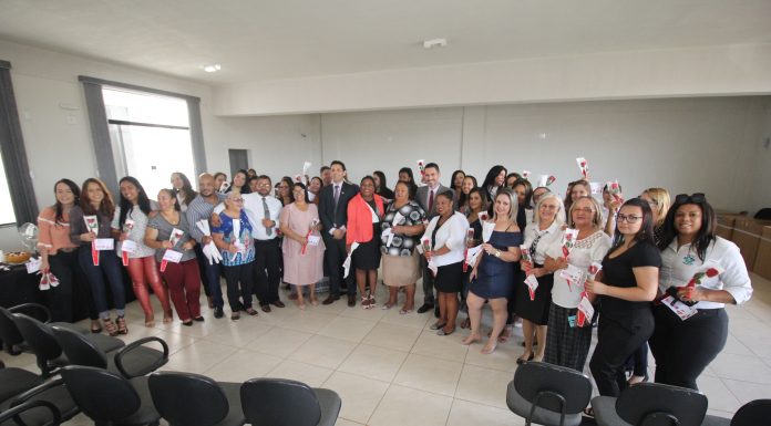 Câmara de Valparaíso homenageia servidoras