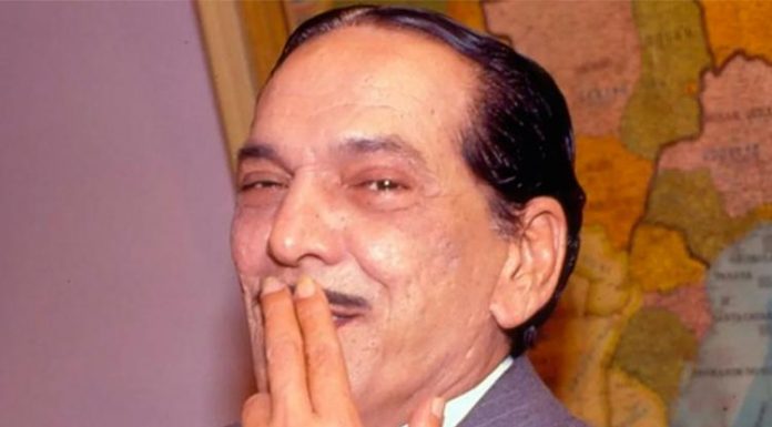 Velório de Lúcio Mauro é aberto ao público, no Theatro Municipal