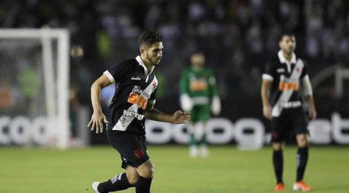 Jogador mira crescimento do Vasco no retorno do Brasileirão
