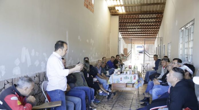 Melhorias no transporte escolar na pauta do Prefeito de Valparaíso