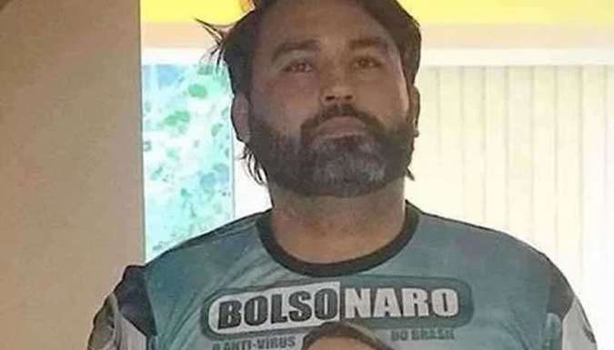 Comunistas na mira da família Bolsonaro