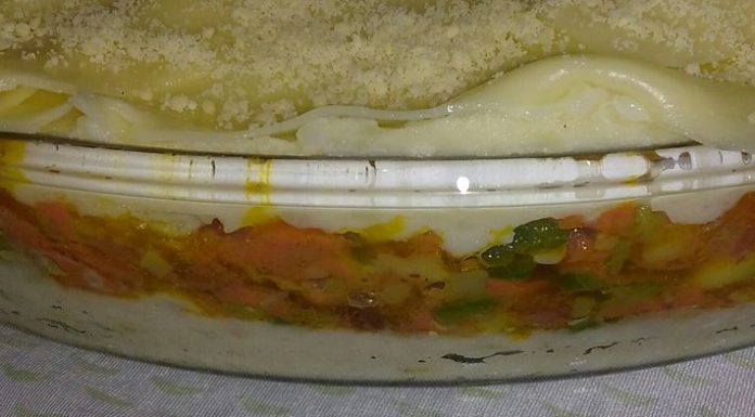 Aprenda a fazer Escondidinho de Legumes com Molho Branco