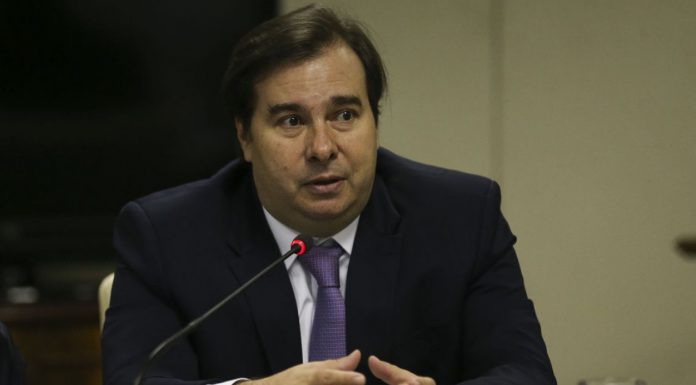 Inquérito da PF acusa Maia de corrupção e lavagem de dinheiro