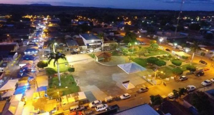 Seis vereadores, secretários e ex-prefeito são presos em Goiás