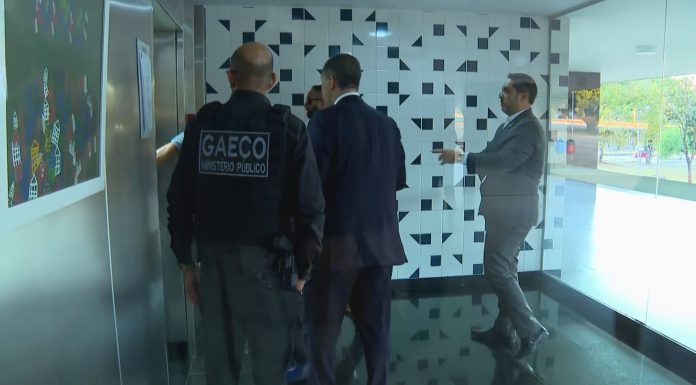 Em Brasília, polícia faz buscas no apartamento funcional de Flordelis