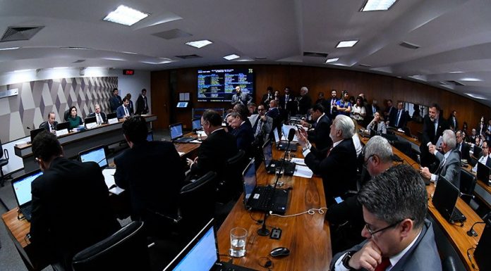 CCJ do Senado aprova texto-base das emendas à reforma da Previdência