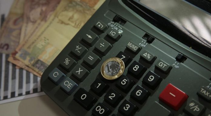 Inadimplência e endividamento atingem maiores valores em 12 anos