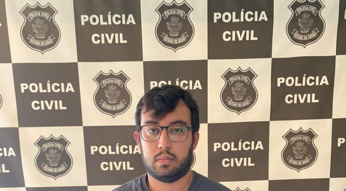 Professor suspeito de exploração sexual de adolescentes é preso em Goiás