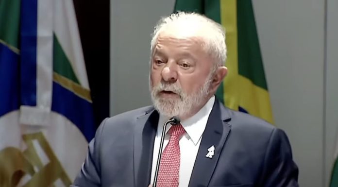 Lula embarca para a Bélgica para discutir cooperação com europeus