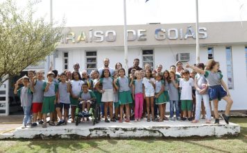 Visita ilustre na prefeitura de Valparapíso de Goiás