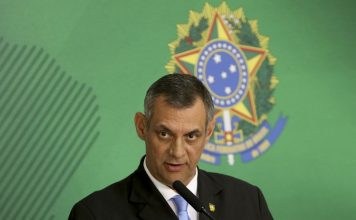 Bolsonaro ainda não decidiu sobre mudança nos Correios, diz porta-voz