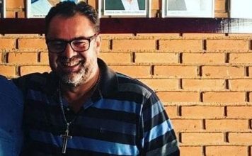 Secretário do PSDB-GO é agredido durante cerimônia de sepultamento