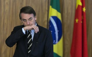 Bolsonaro recua e diz que não teve intenção de agredir outros Poderes