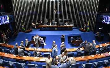 Divulgação de dados de avaliações e censos escolares volta à Câmara