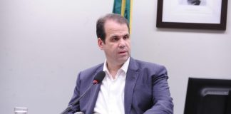 Comissão aprova proposta que obriga restaurantes a oferecerem cardápios impressos Aureo Ribeiro é o relator da proposta - Foto: Renato Araújo / Câmara dos Deputados