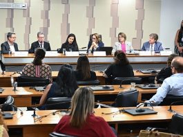 Debate aponta dificuldades em diagnóstico e tratamento para doença pulmonar rara