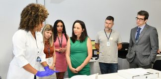 Senado entrega cartas restauradas de Juscelino Kubitschek ao TJDFT