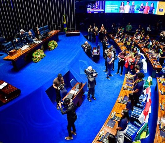 Jovens senadores tomam posse na segunda para vivência legislativa