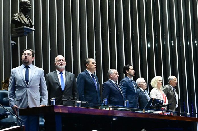 Senado--